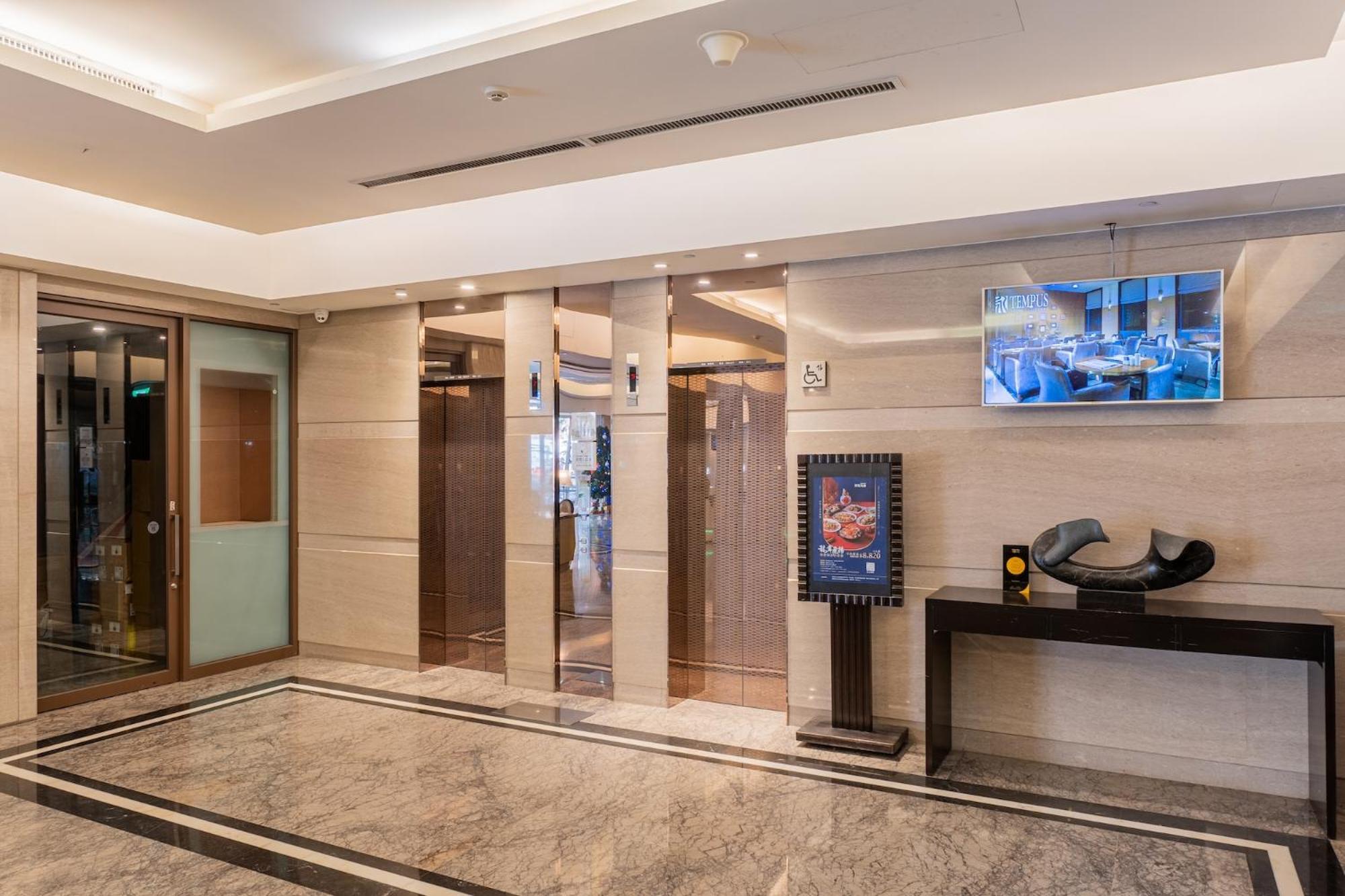Check Inn Select Taichung Dadun Exterior foto