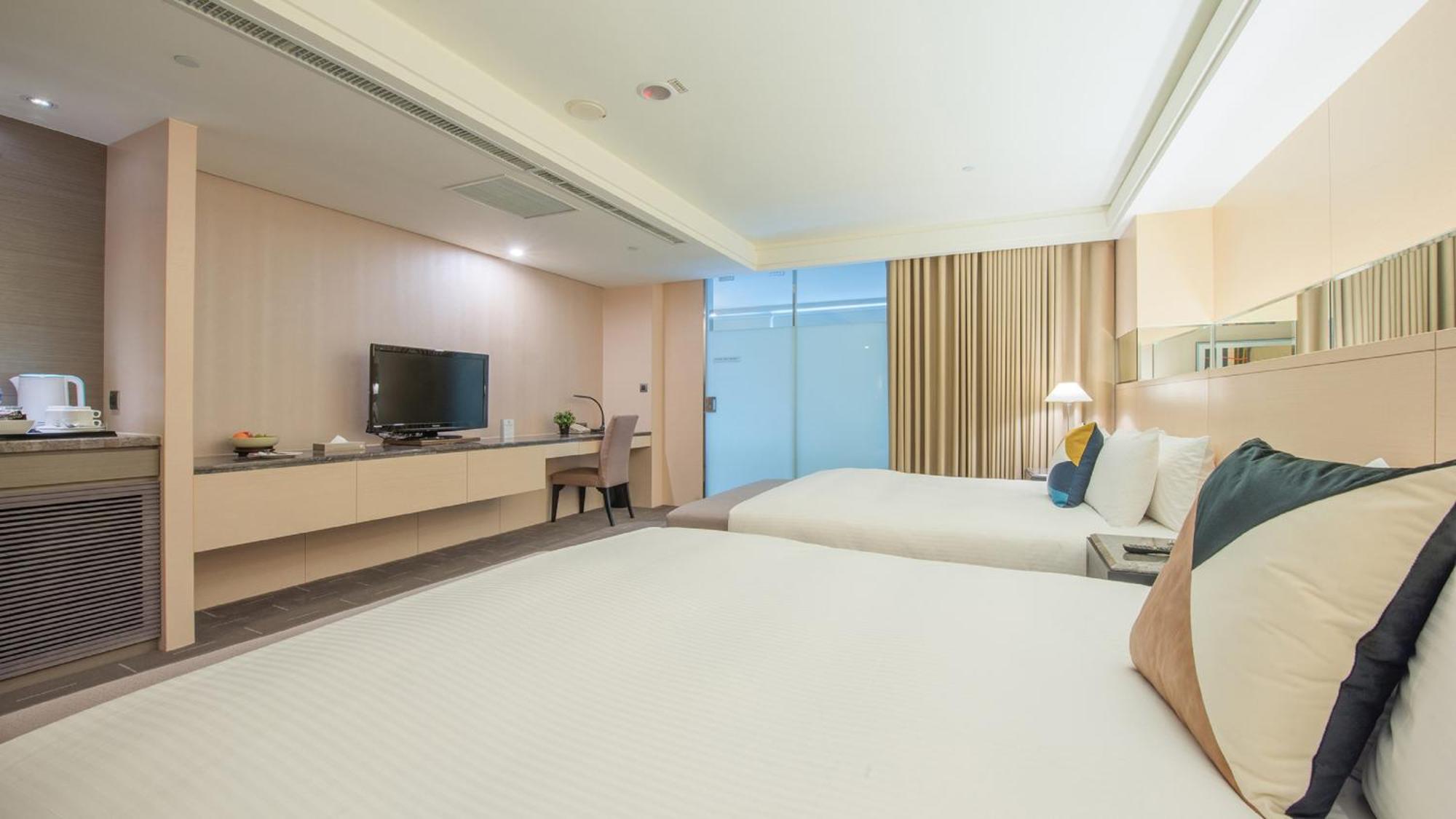 Check Inn Select Taichung Dadun Exterior foto
