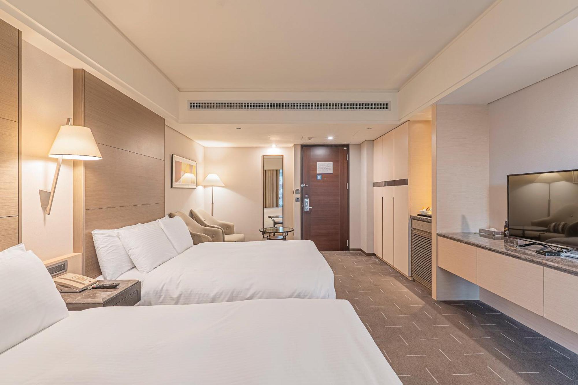 Check Inn Select Taichung Dadun Exterior foto